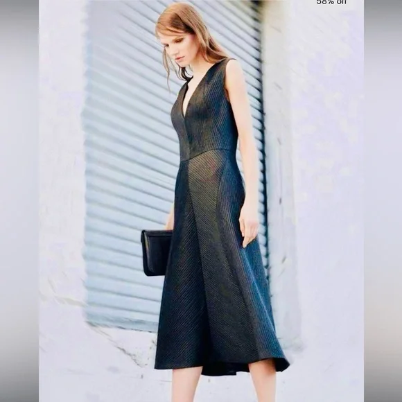 BCBG MAXAZRIA Runway Jacelyn Blue V-Neck Dress , Size 10 - Picture 3 of 4